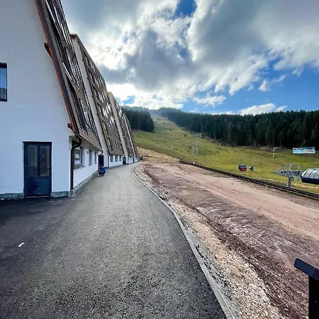 Maksim Ravna Planina Apartamento